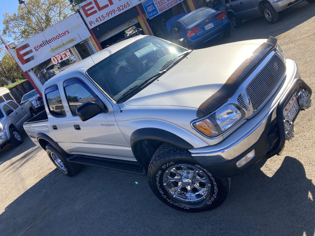 Photo 3 of this TOYOTA TACOMA