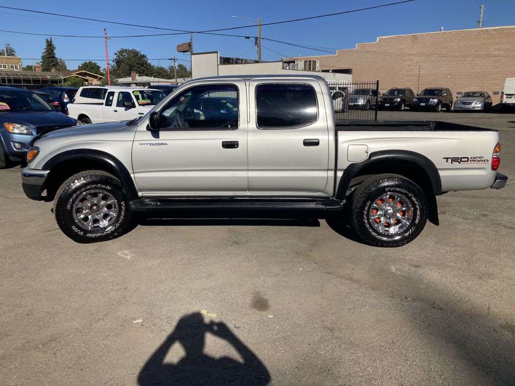 Photo 8 of this TOYOTA TACOMA