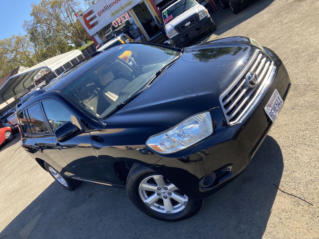 Photo 3 of this TOYOTA HIGHLANDER