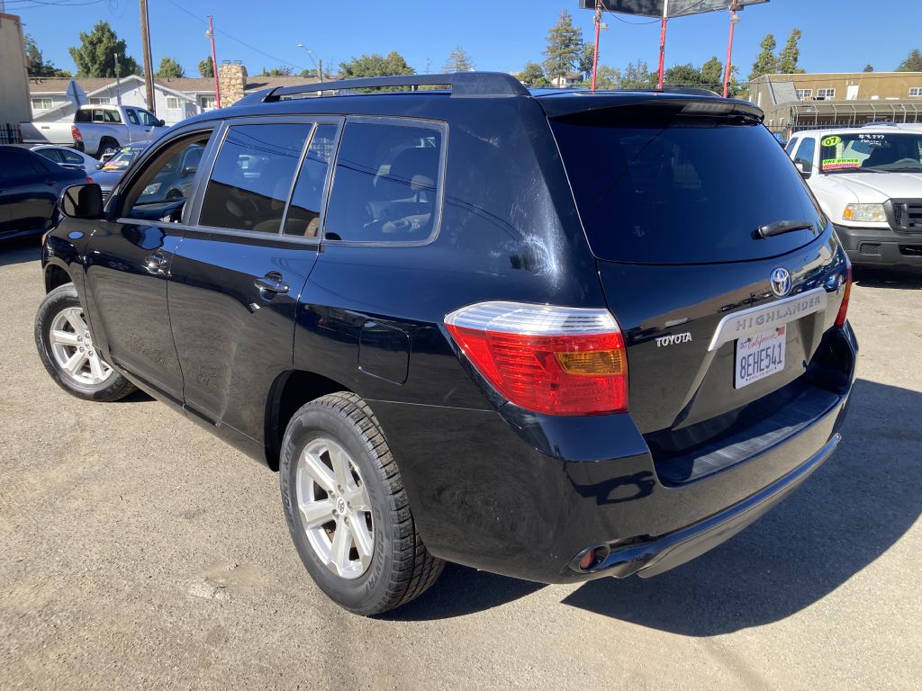 Photo 7 of this TOYOTA HIGHLANDER