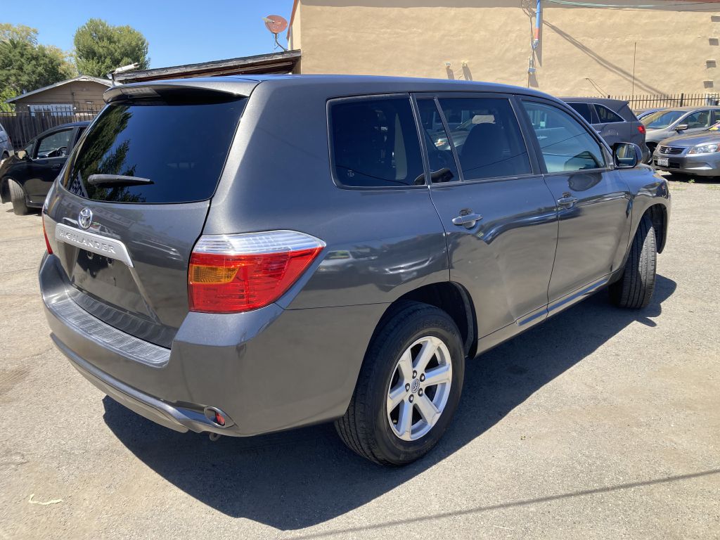 Photo 5 of this TOYOTA HIGHLANDER