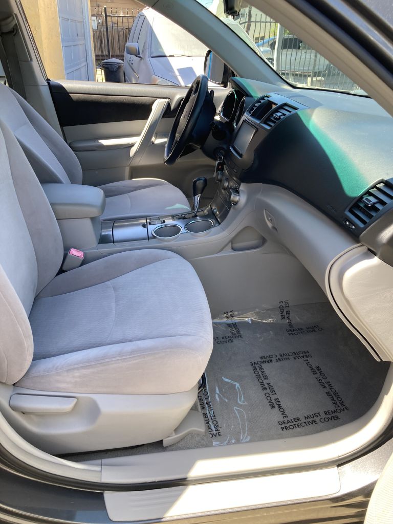 Photo 11 of this TOYOTA HIGHLANDER