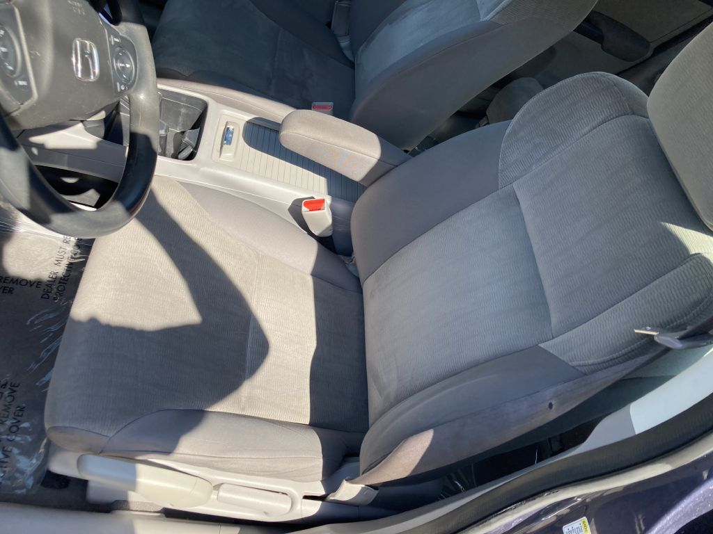 Photo 14 of this HONDA CR-V