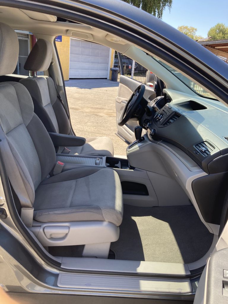 Photo 17 of this HONDA CR-V
