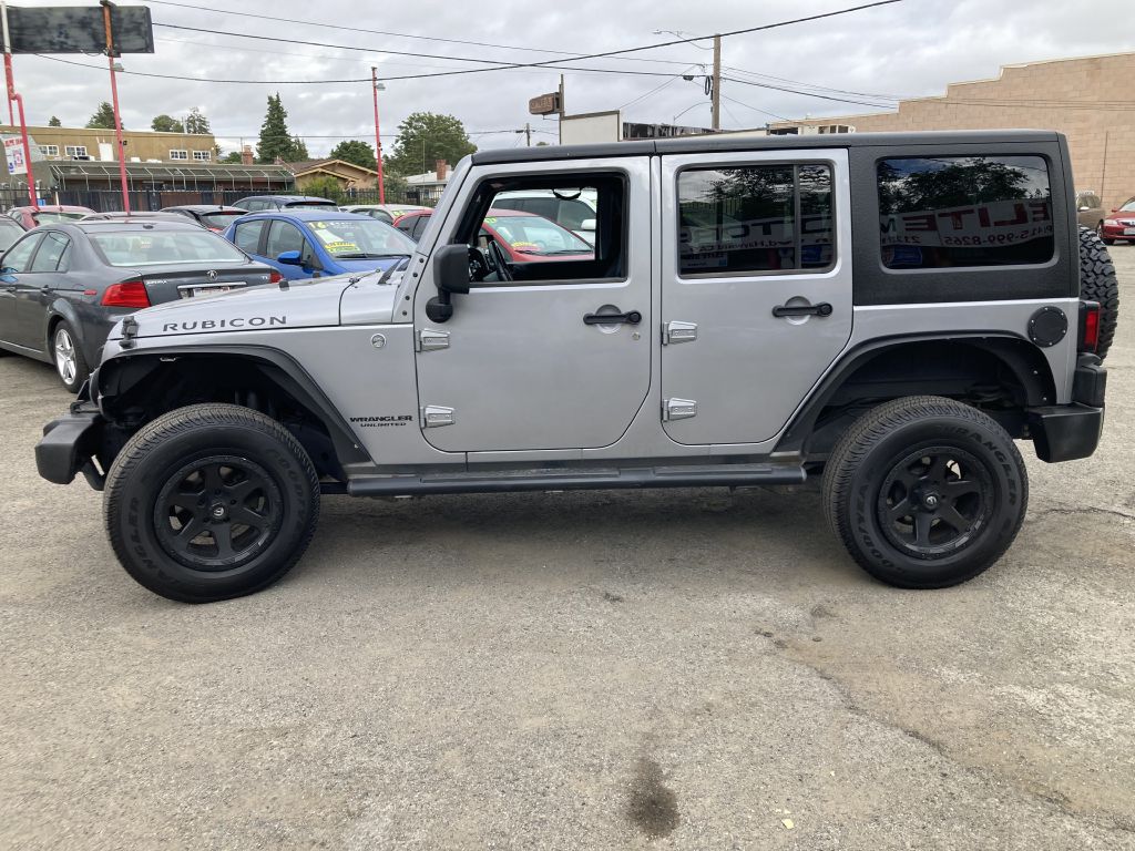 Photo 8 of this JEEP WRANGLER UNLIMI