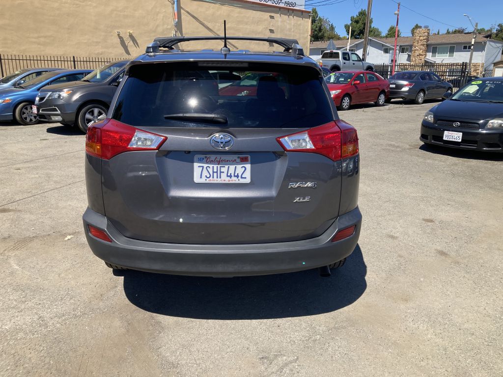 Photo 6 of this TOYOTA RAV4