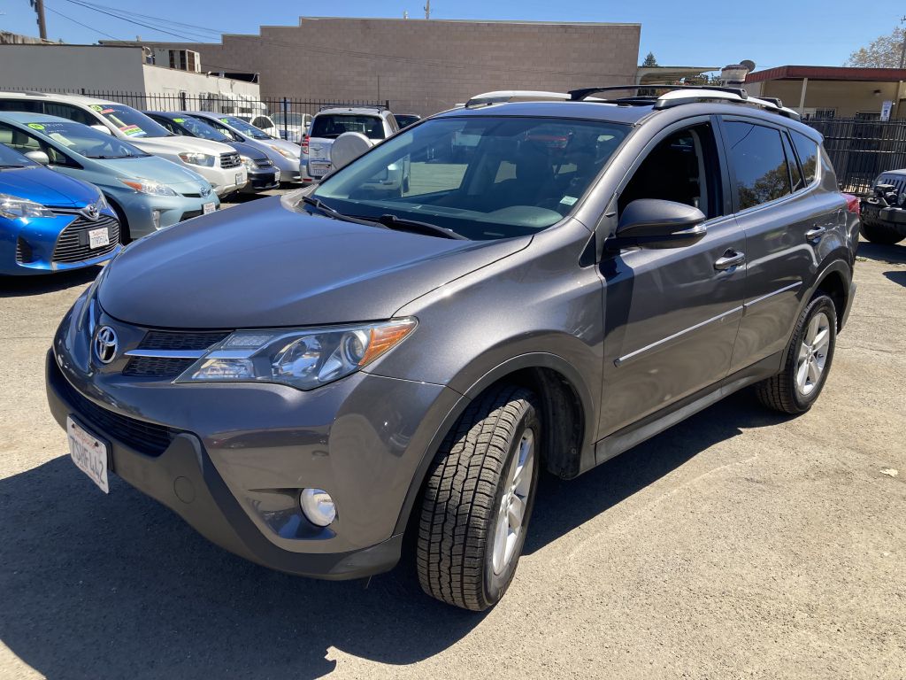 Photo 9 of this TOYOTA RAV4