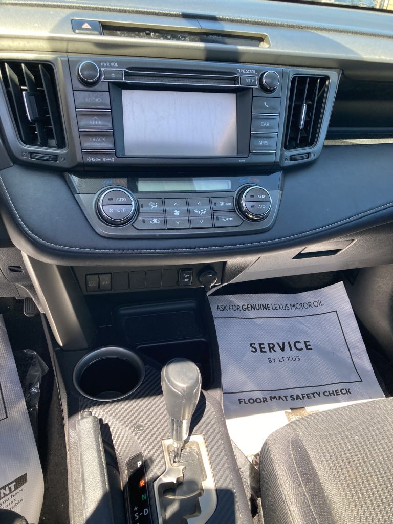 Photo 24 of this TOYOTA RAV4