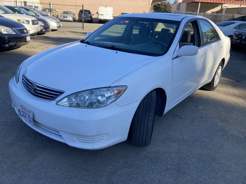 Photo 8 of this TOYOTA CAMRY