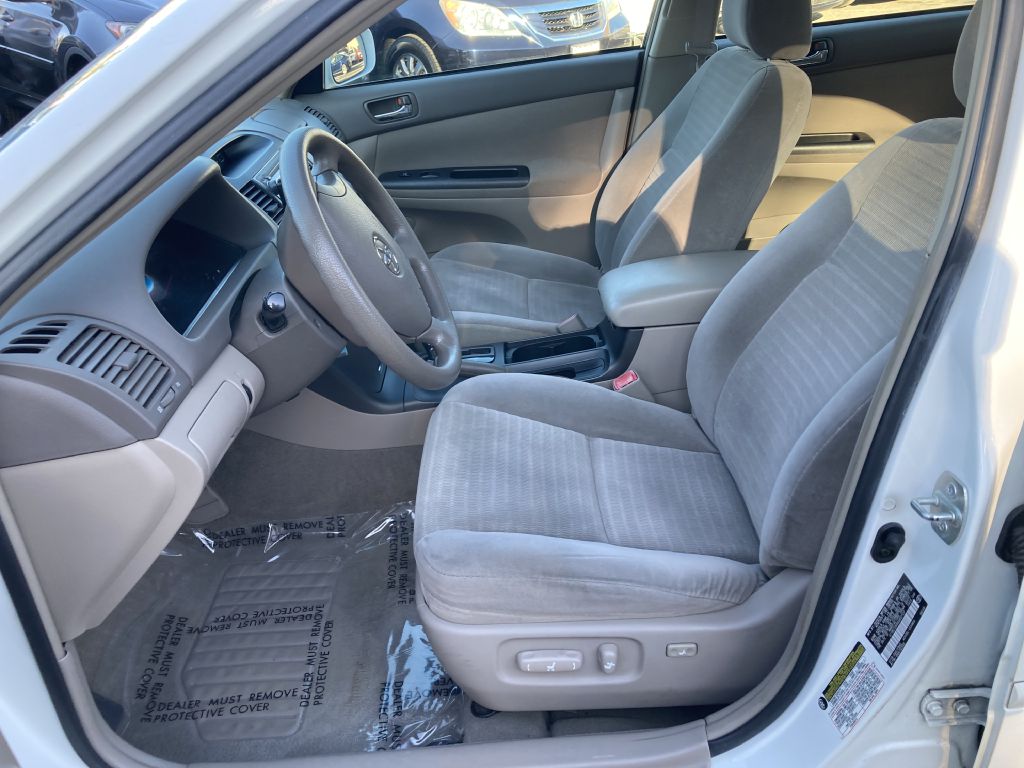 Photo 11 of this TOYOTA CAMRY