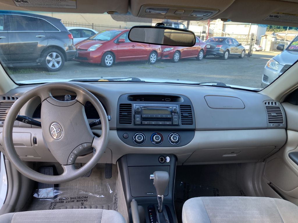 Photo 15 of this TOYOTA CAMRY