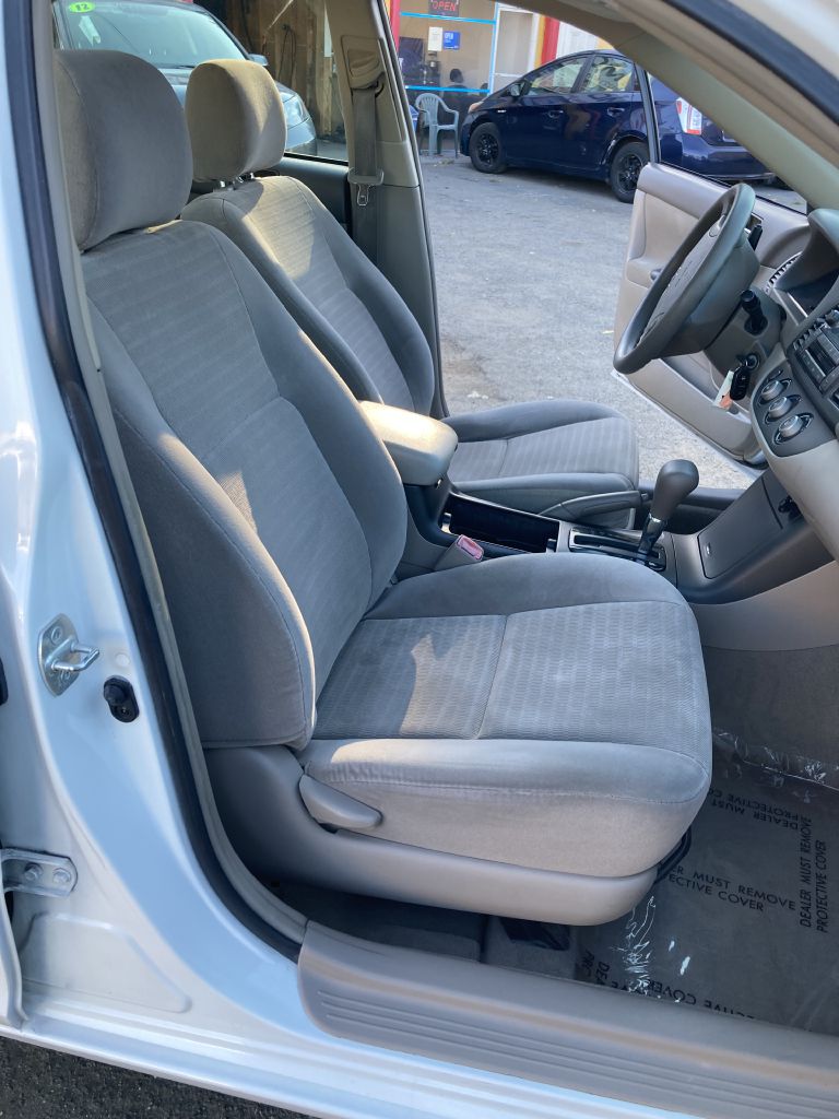 Photo 18 of this TOYOTA CAMRY