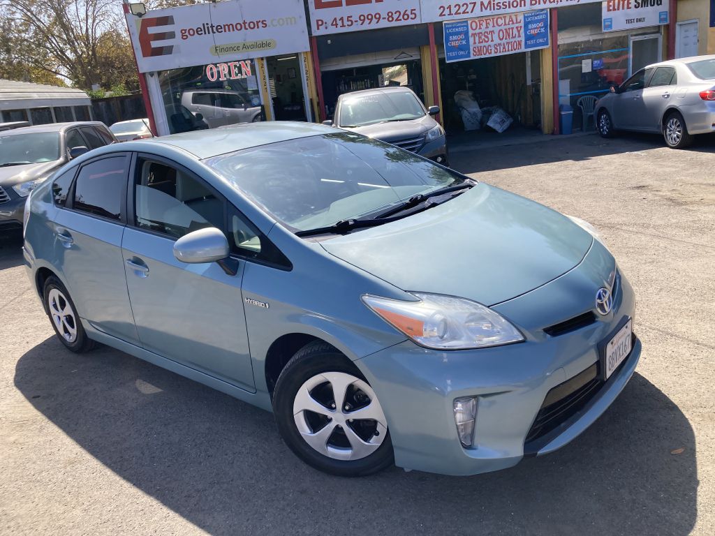 Photo 2 of this TOYOTA PRIUS