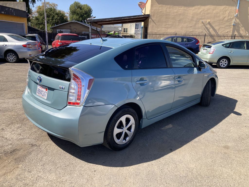 Photo 4 of this TOYOTA PRIUS