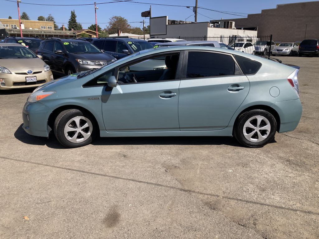 Photo 7 of this TOYOTA PRIUS