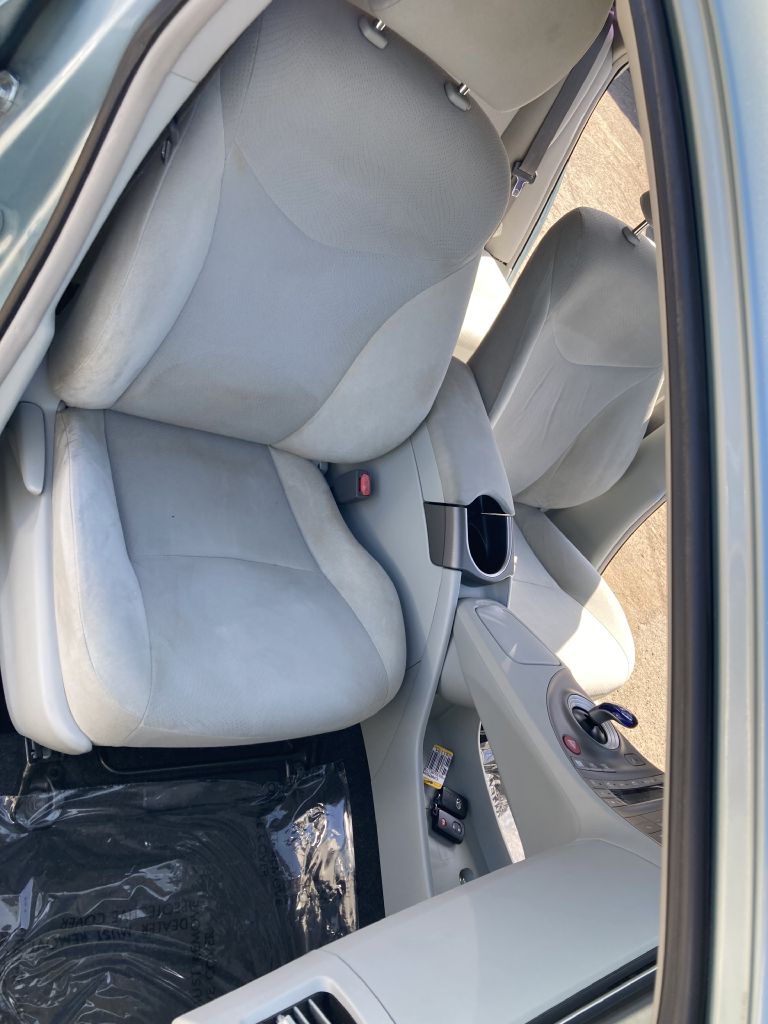 Photo 12 of this TOYOTA PRIUS