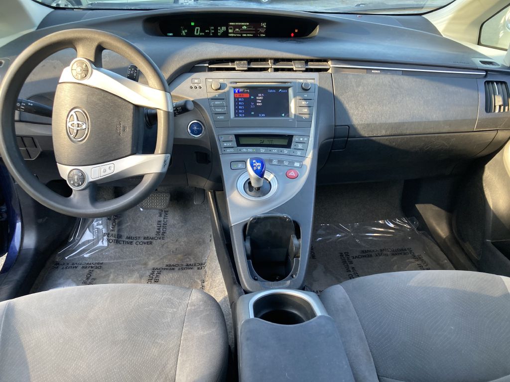 Photo 14 of this TOYOTA PRIUS
