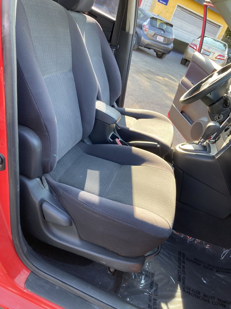 Photo 18 of this TOYOTA COROLLA MATRIX