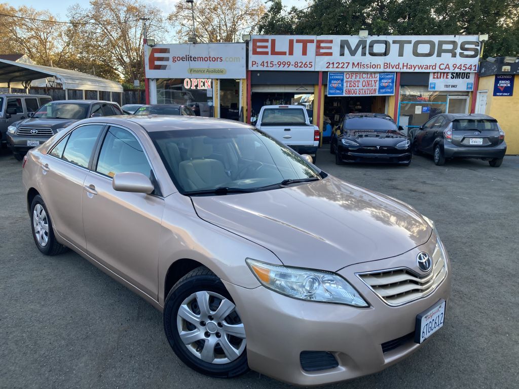 2011 TOYOTA CAMRY