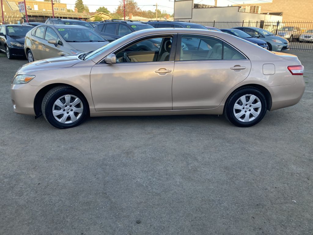 Photo 7 of this TOYOTA CAMRY