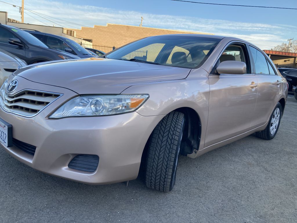 Photo 11 of this TOYOTA CAMRY