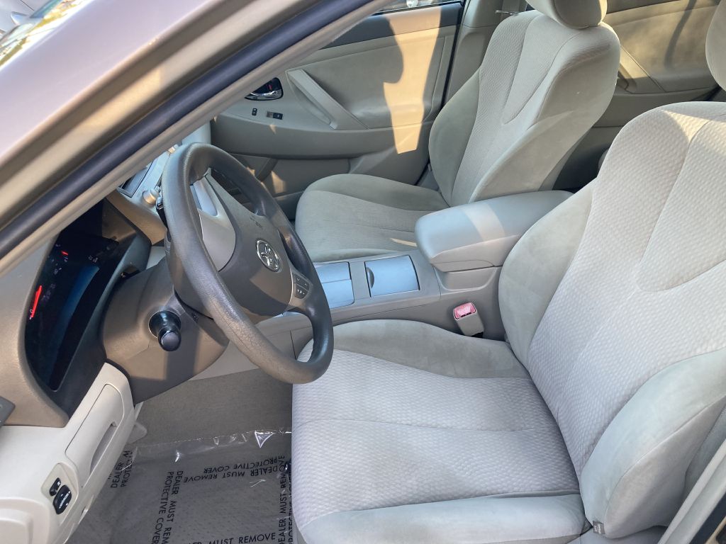 Photo 16 of this TOYOTA CAMRY