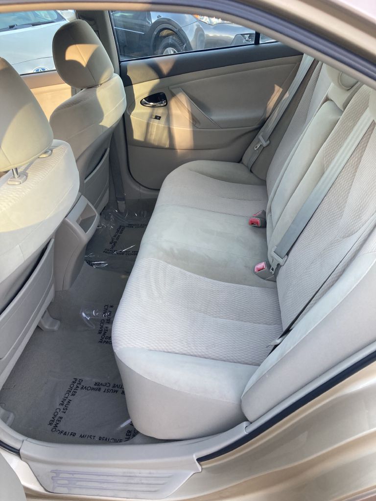 Photo 17 of this TOYOTA CAMRY