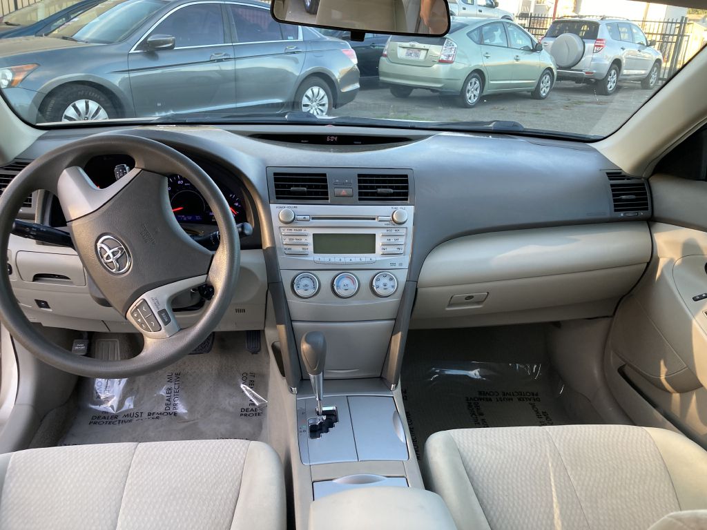 Photo 18 of this TOYOTA CAMRY
