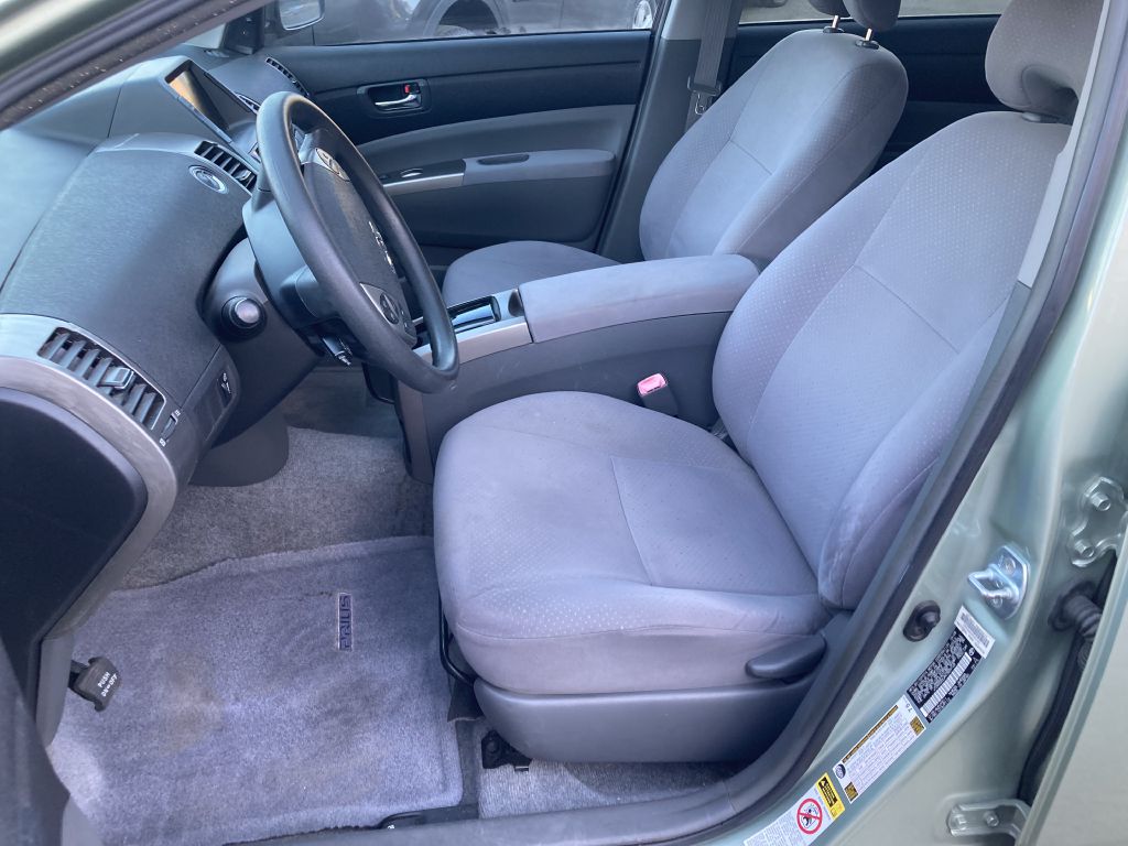 Photo 12 of this TOYOTA PRIUS