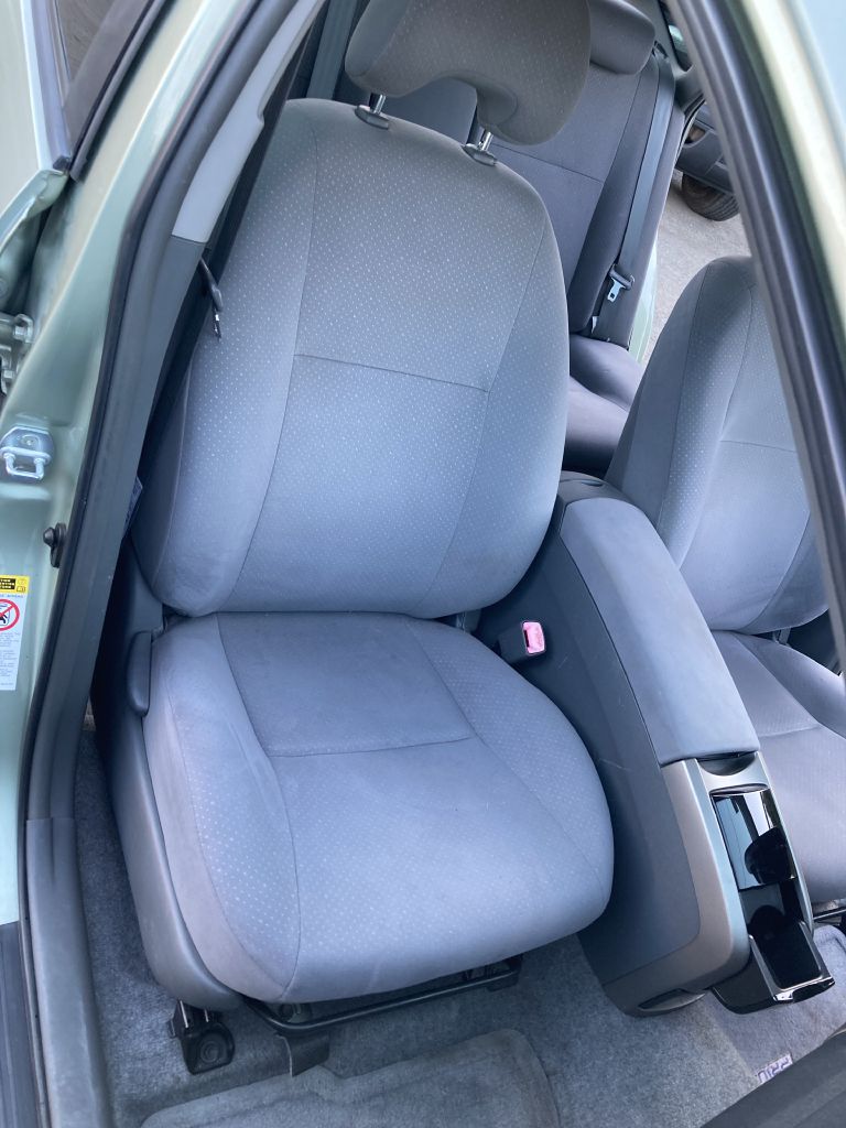 Photo 18 of this TOYOTA PRIUS