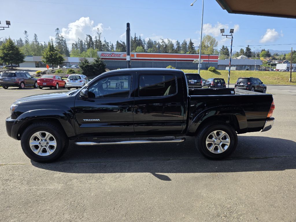 Photo 4 of this TOYOTA TACOMA