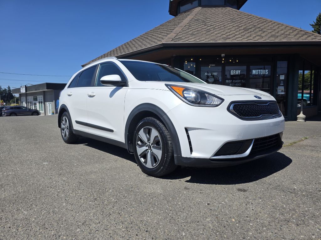Photo 2 of this KIA NIRO