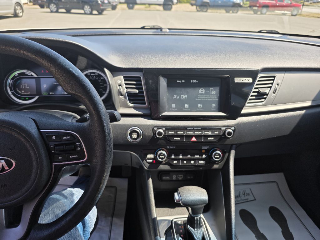 Photo 23 of this KIA NIRO