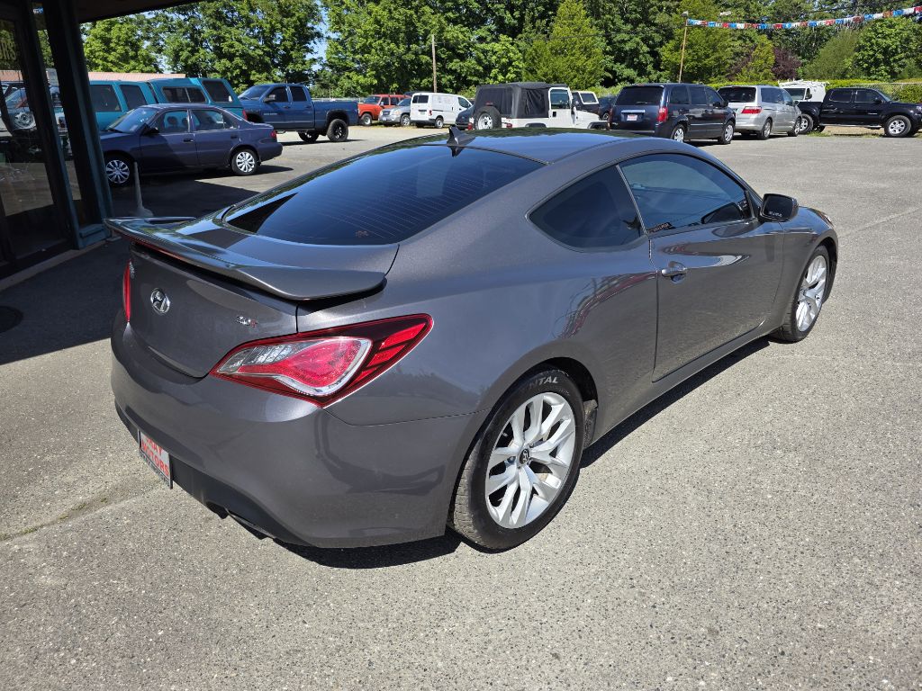 Photo 9 of this HYUNDAI GENESIS COUPE