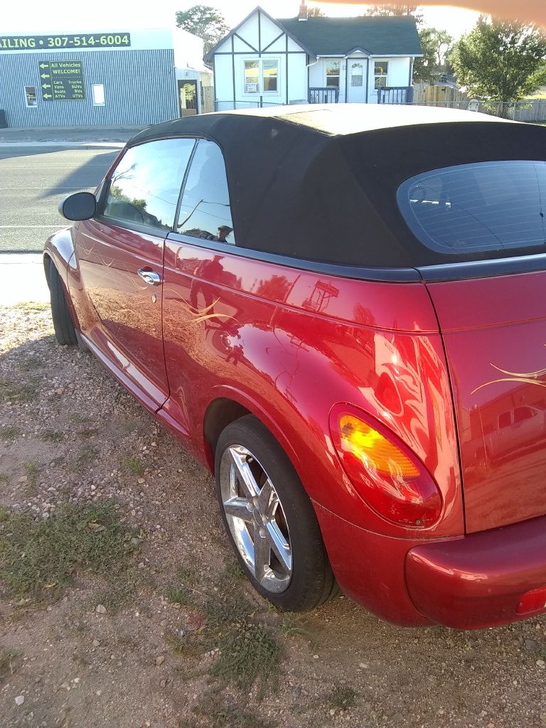 Photo 10 of this CHRYSLER PT CRUISER