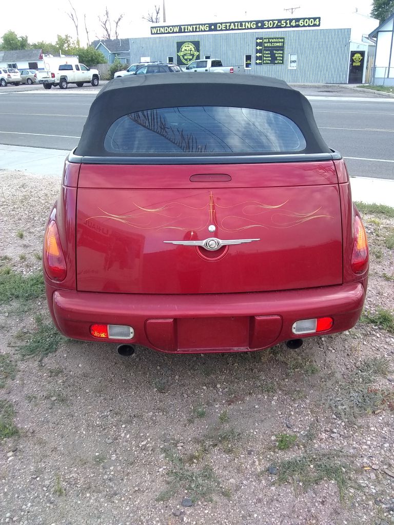 Photo 2 of this CHRYSLER PT CRUISER