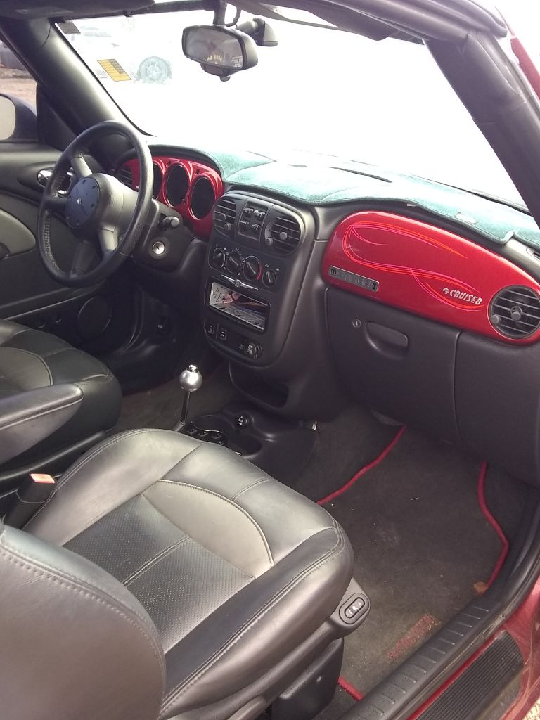 Photo 8 of this CHRYSLER PT CRUISER