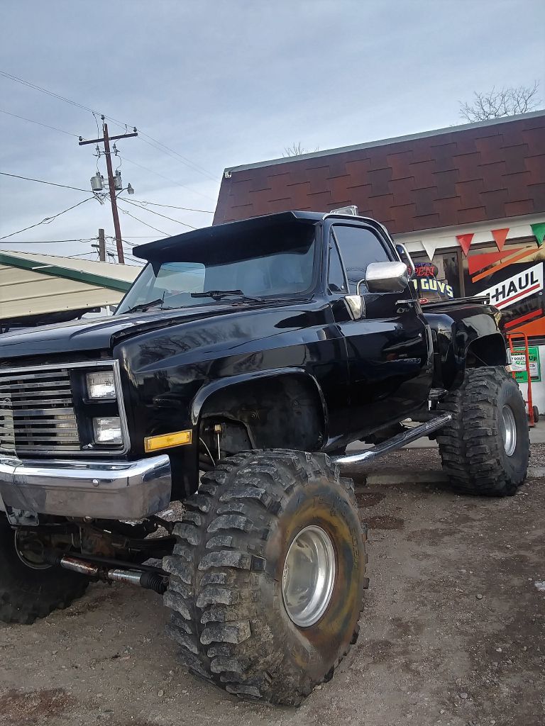 Photo 4 of this CHEVROLET K10