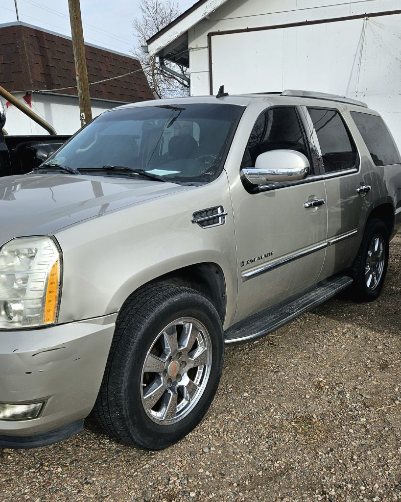 Photo 2 of this CADILLAC ESCALADE