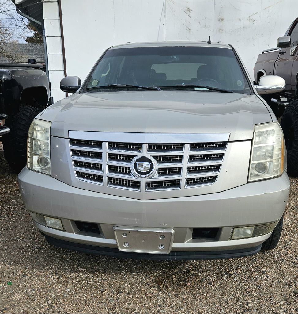 Photo 3 of this CADILLAC ESCALADE