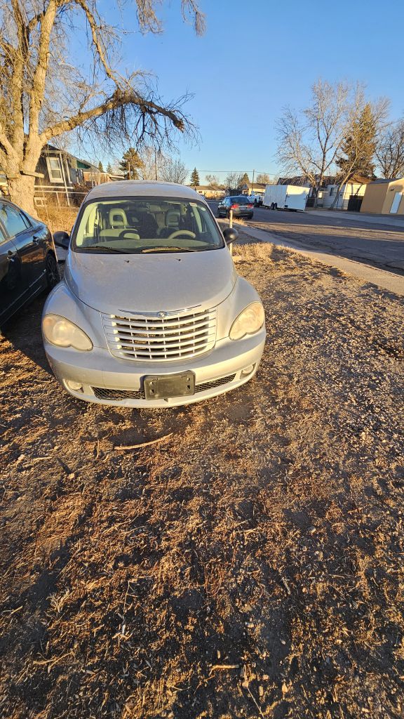 Photo 3 of this CHRYSLER PT CRUISER