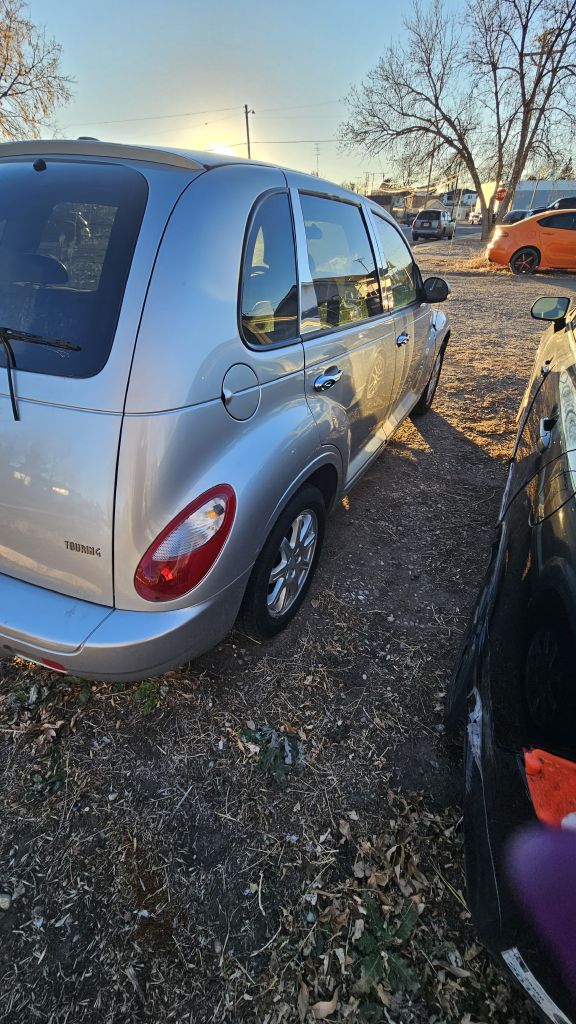 Photo 6 of this CHRYSLER PT CRUISER