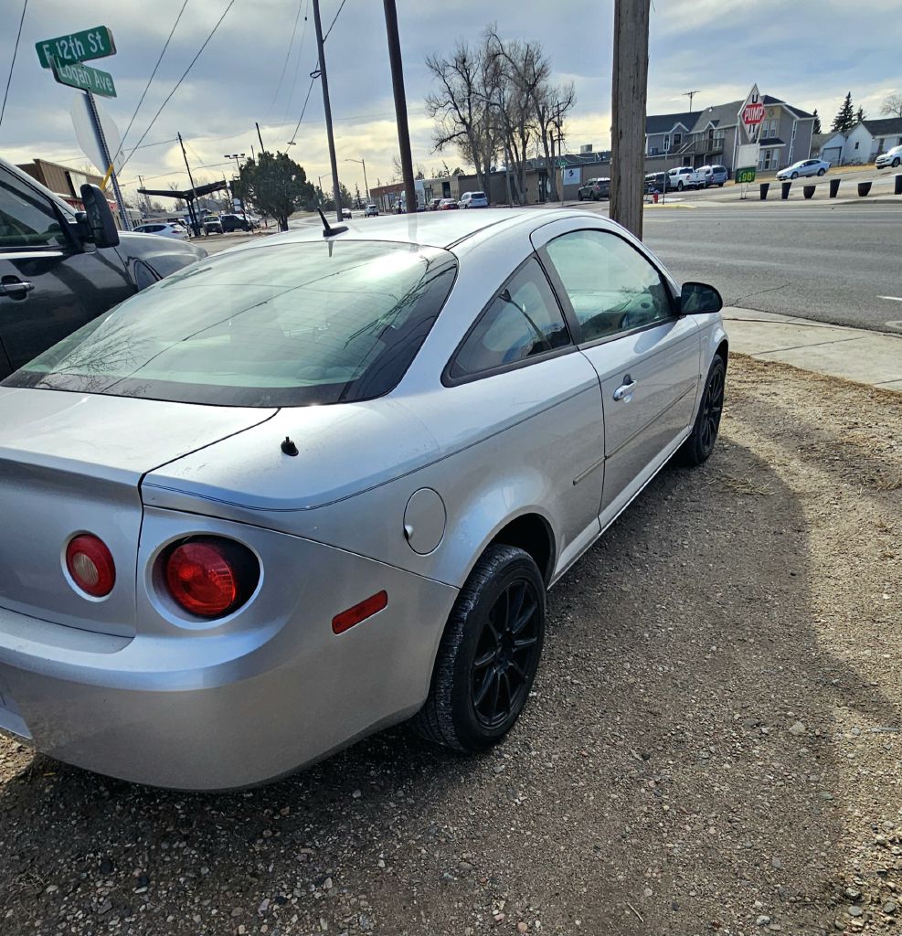 Photo 5 of this CHEVROLET COBALT