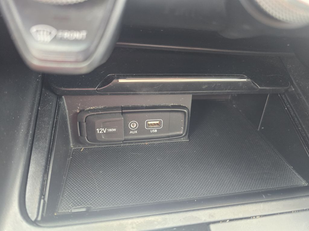Photo 13 of this GENESIS G70