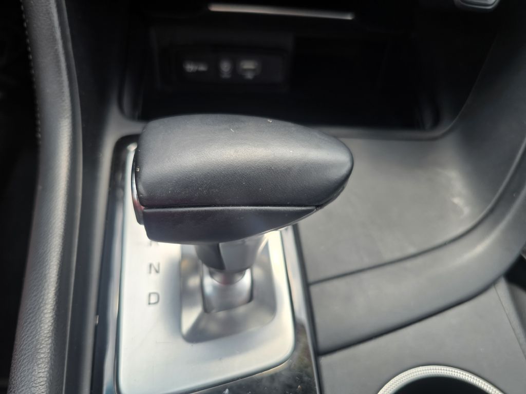 Photo 14 of this GENESIS G70