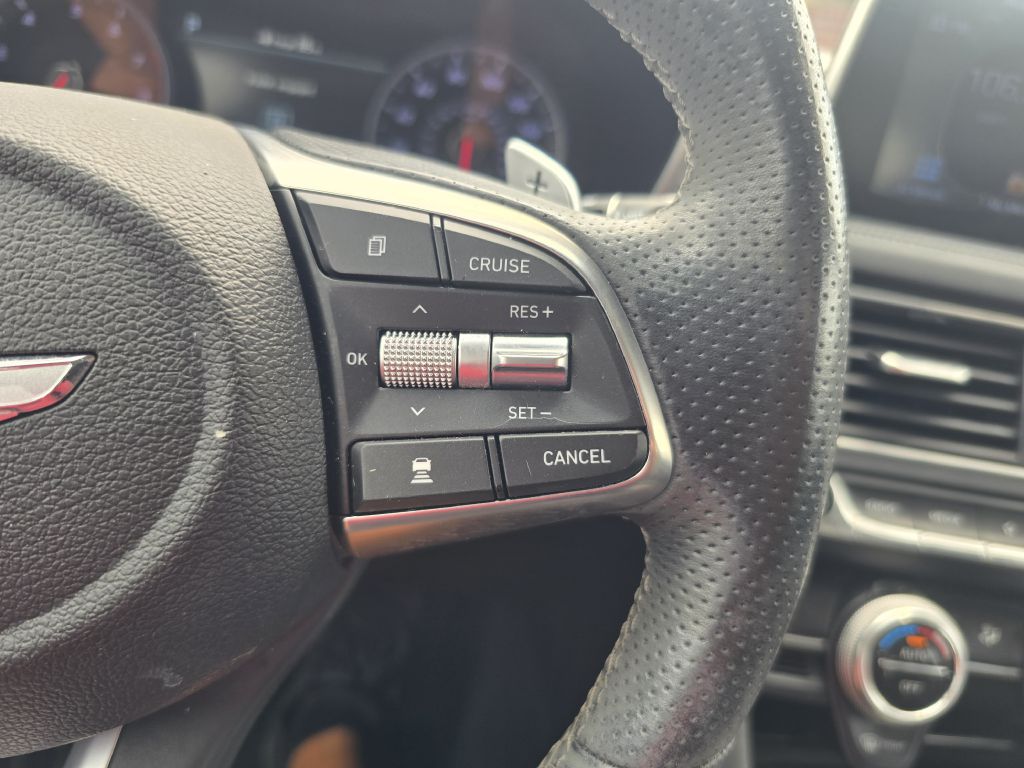 Photo 15 of this GENESIS G70