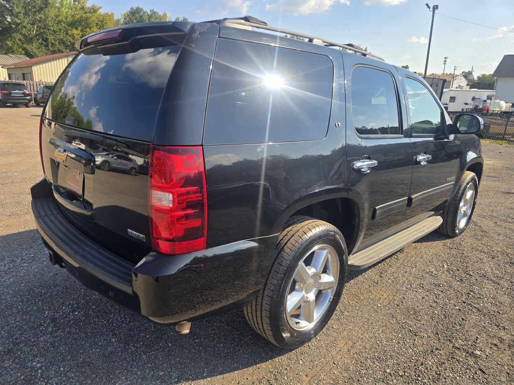 Photo 4 of this CHEVROLET TAHOE