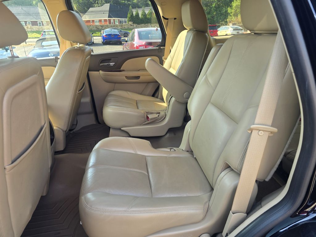 Photo 8 of this CHEVROLET TAHOE