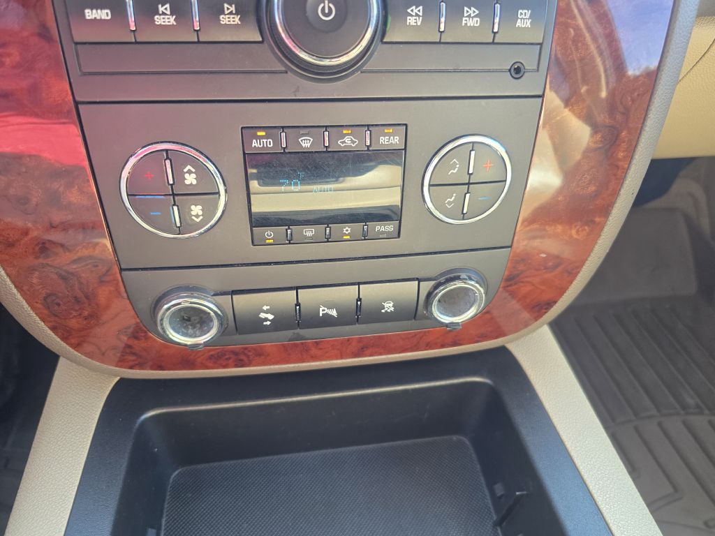 Photo 15 of this CHEVROLET TAHOE