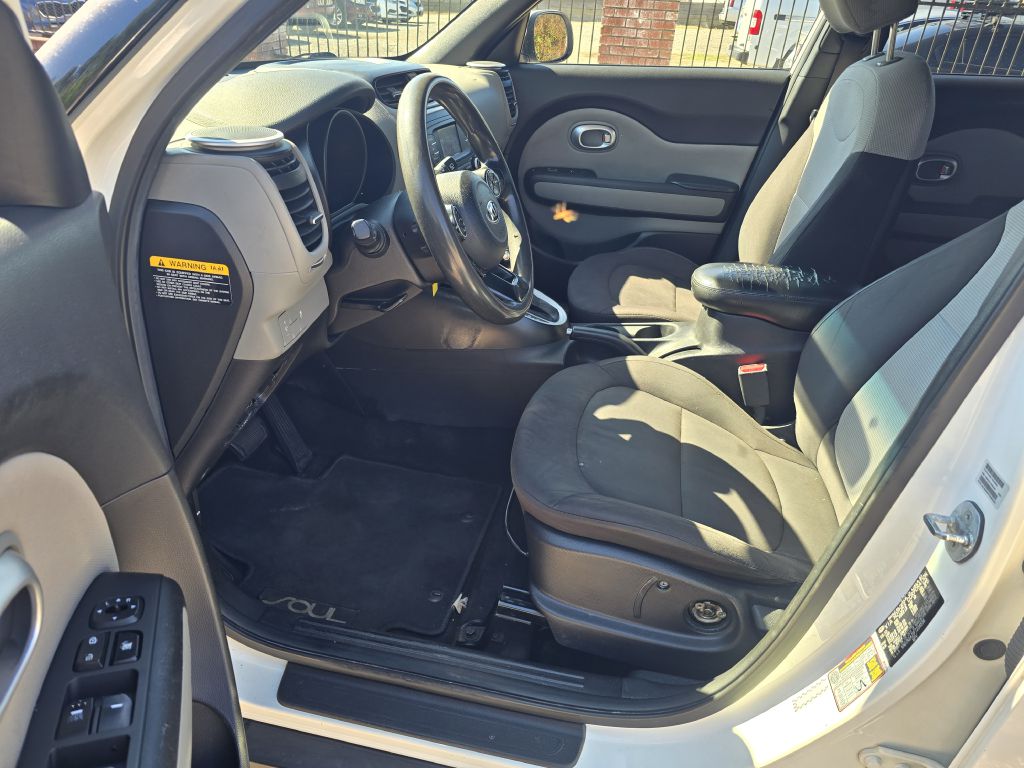 Photo 7 of this KIA SOUL